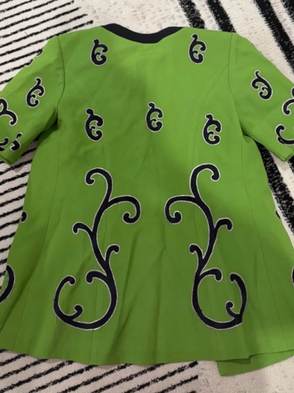 Vintage Women's Short Sleeve Green Embroidered Blazer Jacket